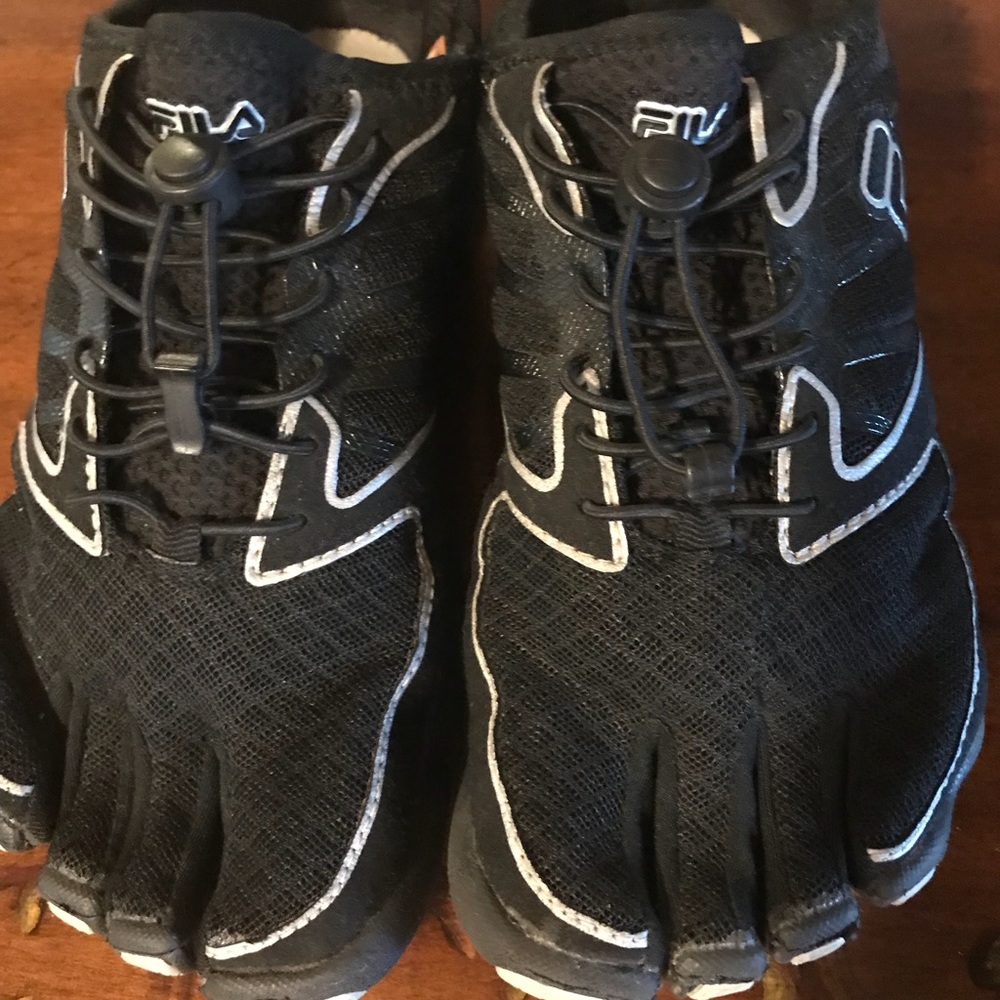 FILA Skele-Toes Running Size 6